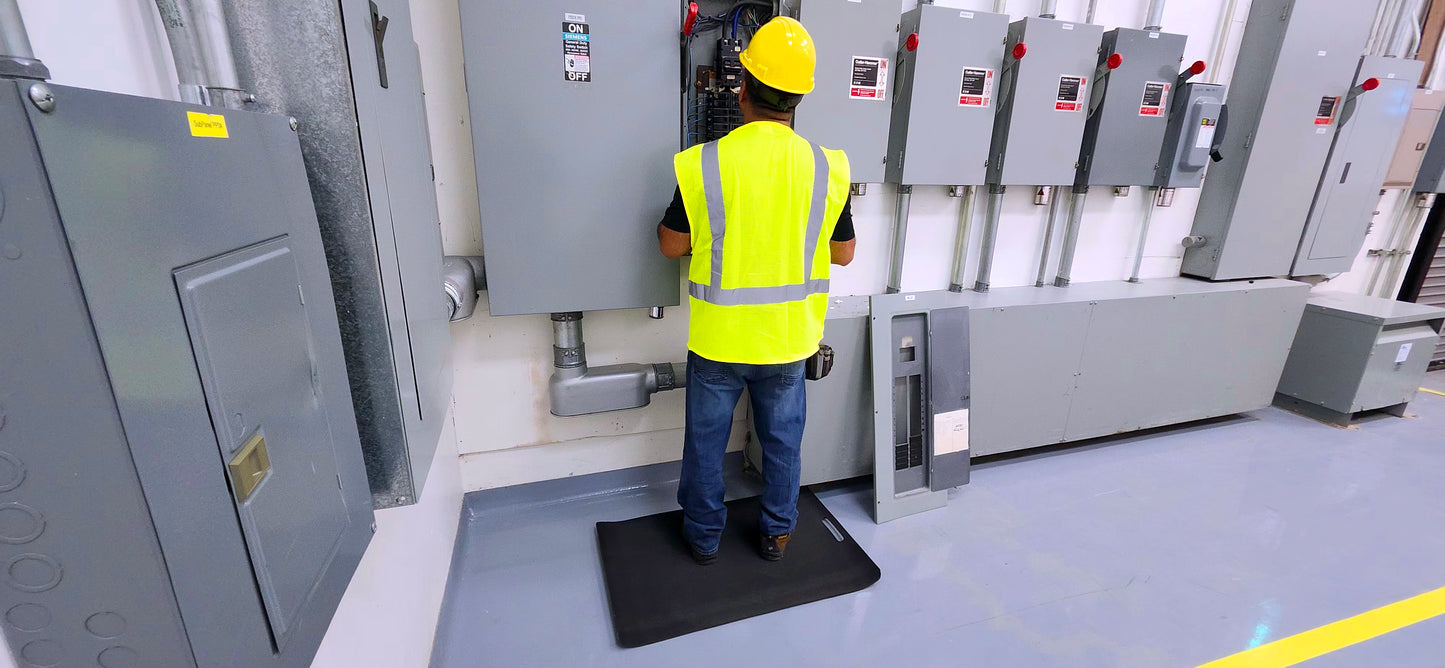 Fusebox Safety Mat™ - Extreme Duty Corrugated Surface 2'x3'